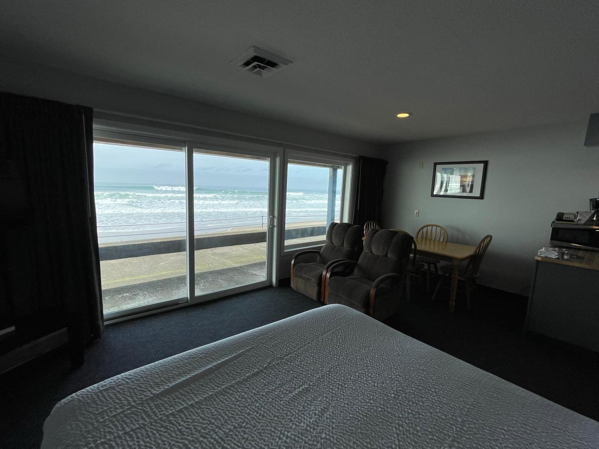 Motel Sandcastle Beachfront Lincoln City Zimmer foto