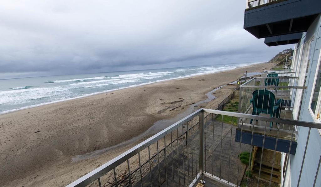 Motel Sandcastle Beachfront Lincoln City Exterior foto